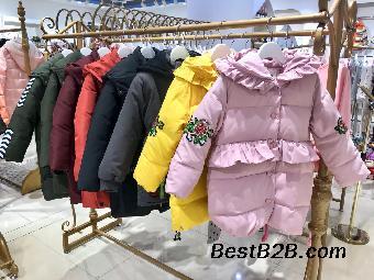 世紀藍都 兒童服裝一手貨源批發(fā)，當季新款棉服廠家直銷